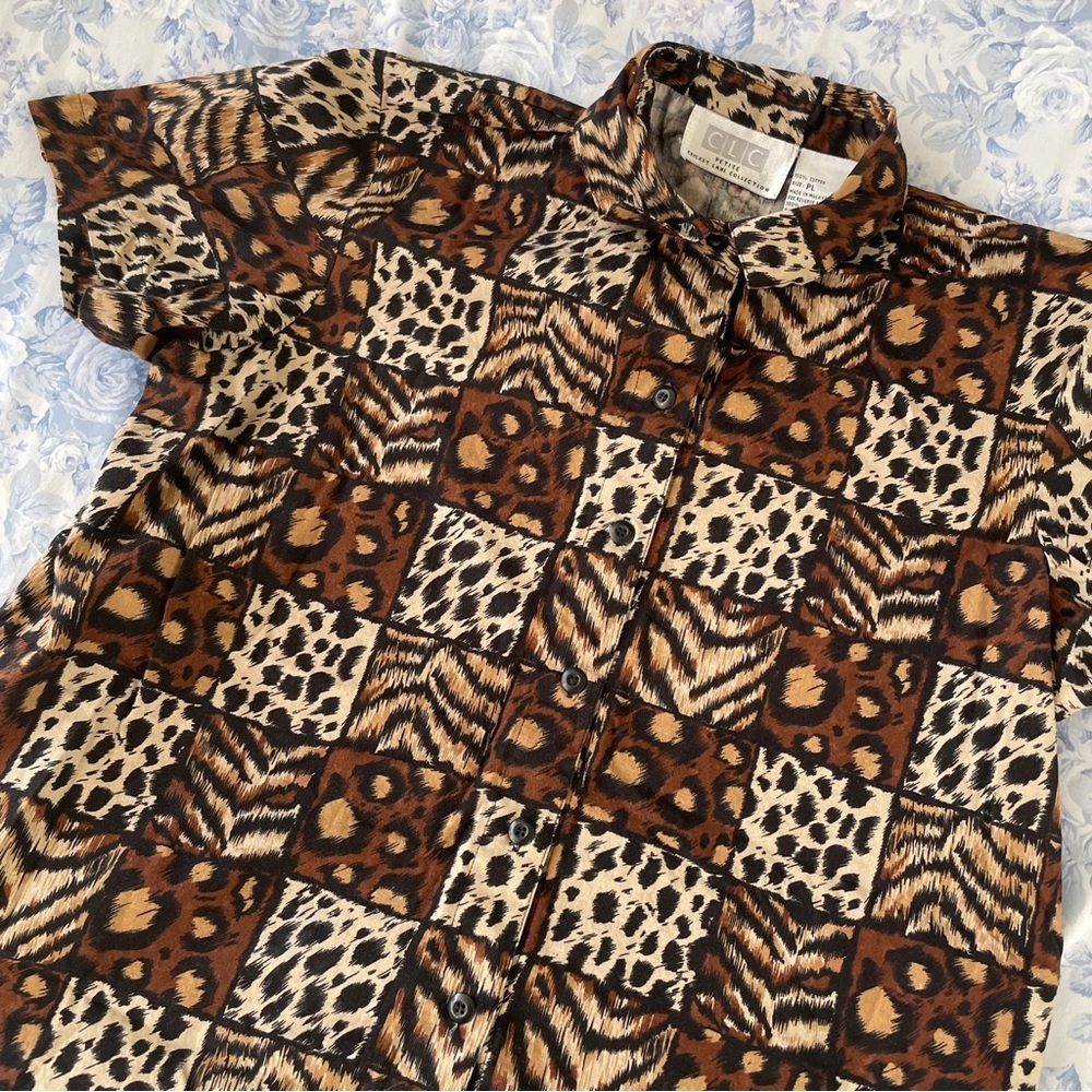 Vintage Animal Print Top Checkered Jungle Cat Cheetah Leopard Tiger Button Down